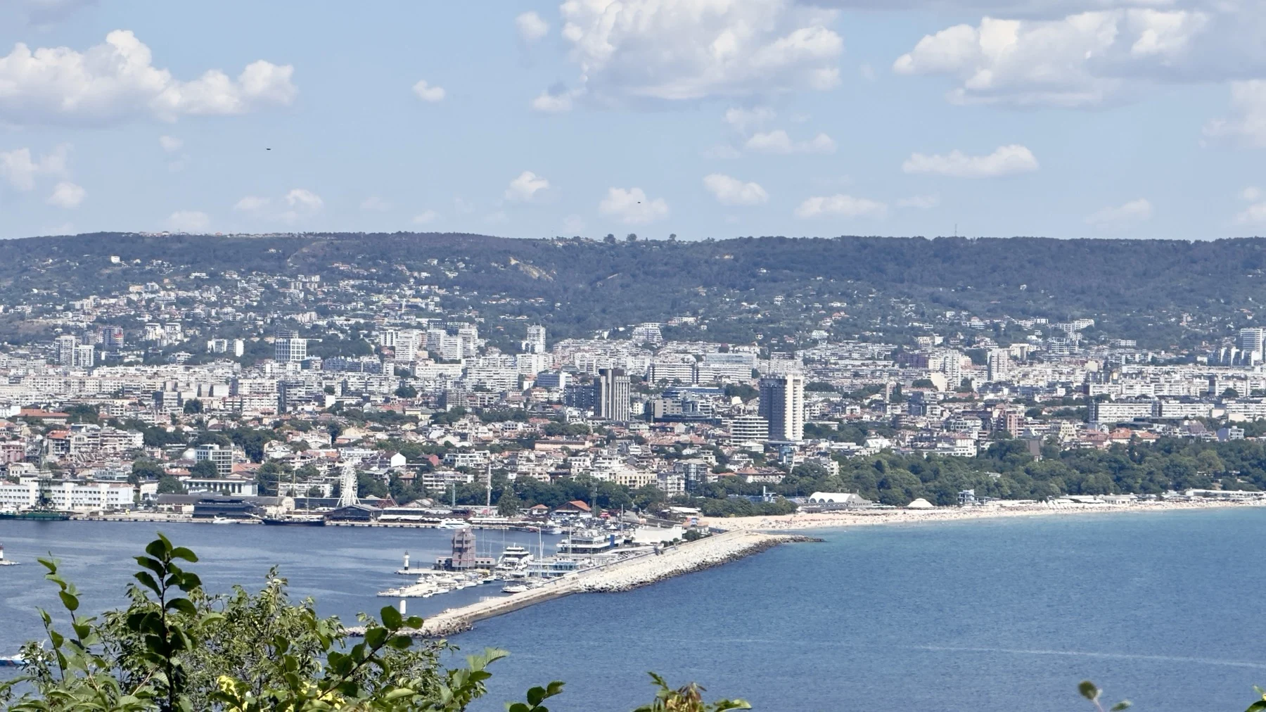 Офис сгради, корпоративно и търговско право